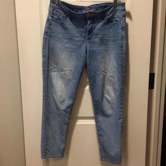 NYDJ Lift Tuck Technology Ankle Denim Jeans Light wash stretchy women’s size 12P - Picture 1 of 11